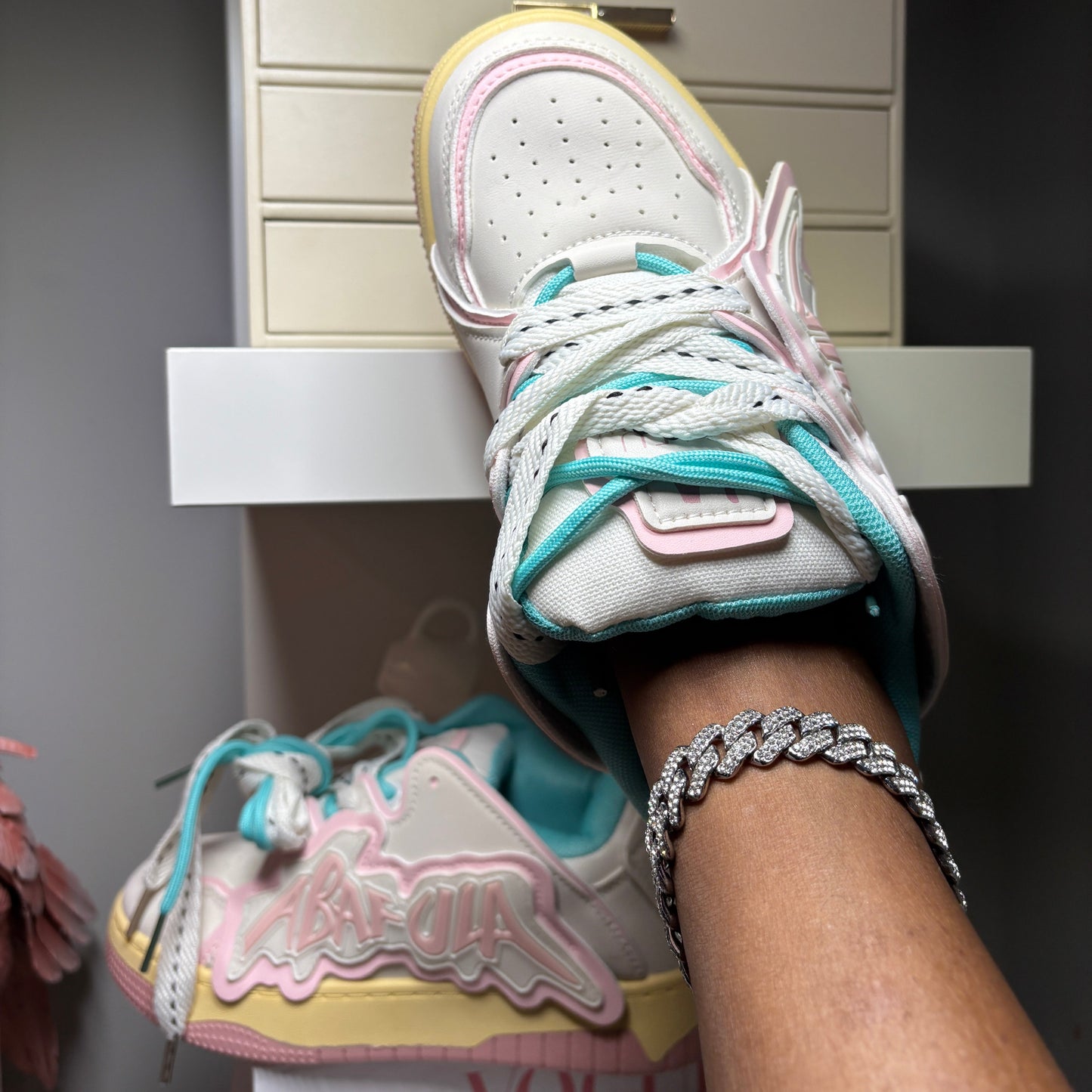 streetwear versatile sneakers